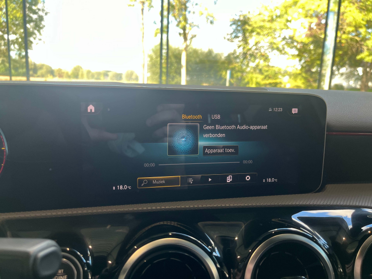 Mercedes-Benz A 180 A 180 dA DCT AMG Line LED/Widescreen/Camera/...!! Leconte Motors