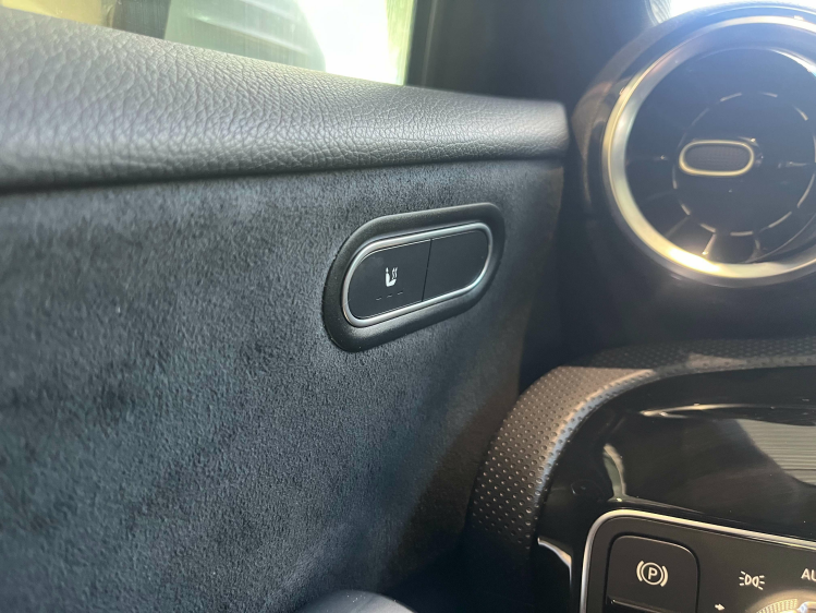 Mercedes-Benz A 180 A 180 dA DCT AMG Line LED/Widescreen/Camera/...!! Leconte Motors