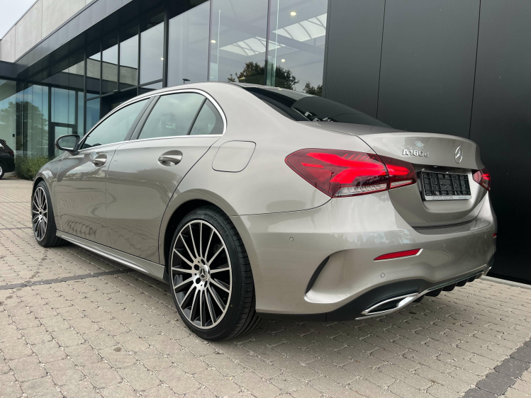 Mercedes-Benz A 180 A 180 dA DCT AMG Line LED/Widescreen/Camera/...!! Leconte Motors