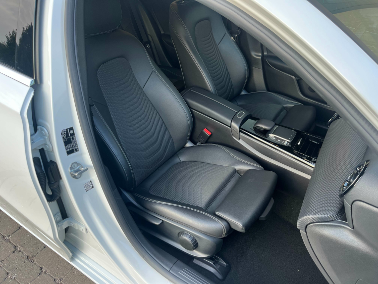 Mercedes-Benz A 180 A 180 7G-DCT Full-LED/Leder/Sportzetels/Camera/... Leconte Motors