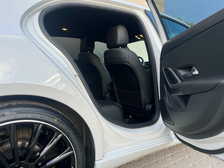 Mercedes-Benz A 180 A 180 7G-DCT Full-LED/Leder/Sportzetels/Camera/... Leconte Motors