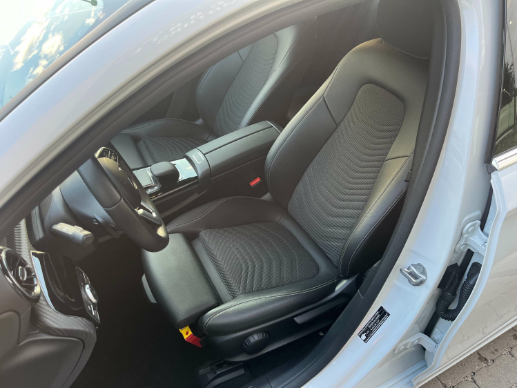 Mercedes-Benz A 180 A 180 7G-DCT Full-LED/Leder/Sportzetels/Camera/... Leconte Motors