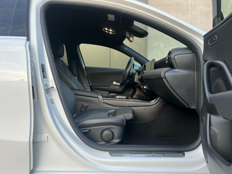 Mercedes-Benz A 180 A 180 7G-DCT Full-LED/Leder/Sportzetels/Camera/... Leconte Motors