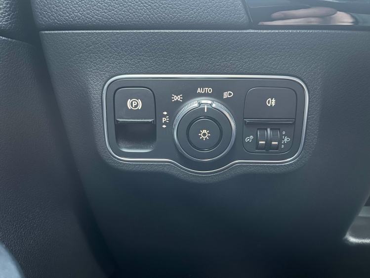 Mercedes-Benz B 180 B 180 7G-DCT Leder/Widescreen/Camera/Cruise/PDC... Leconte Motors