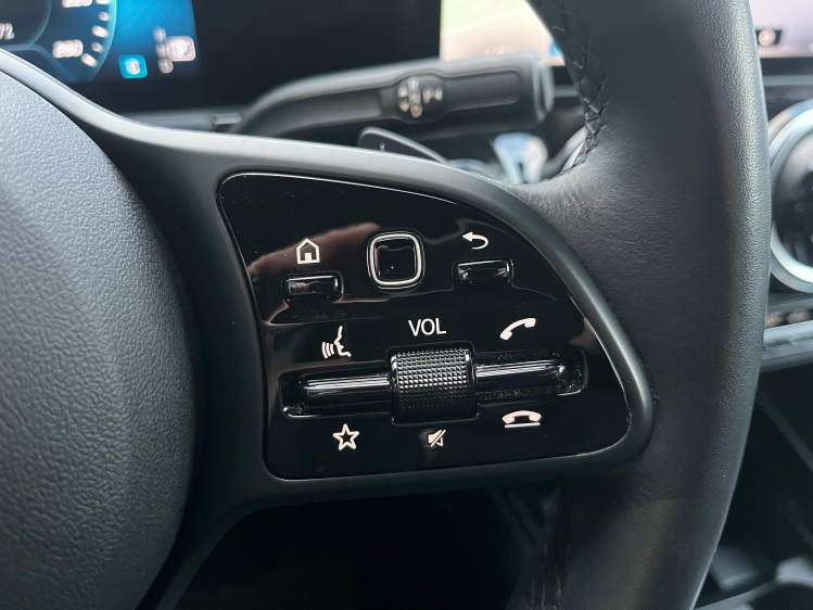 Mercedes-Benz B 180 B 180 7G-DCT Leder/Widescreen/Camera/Cruise/PDC... Leconte Motors