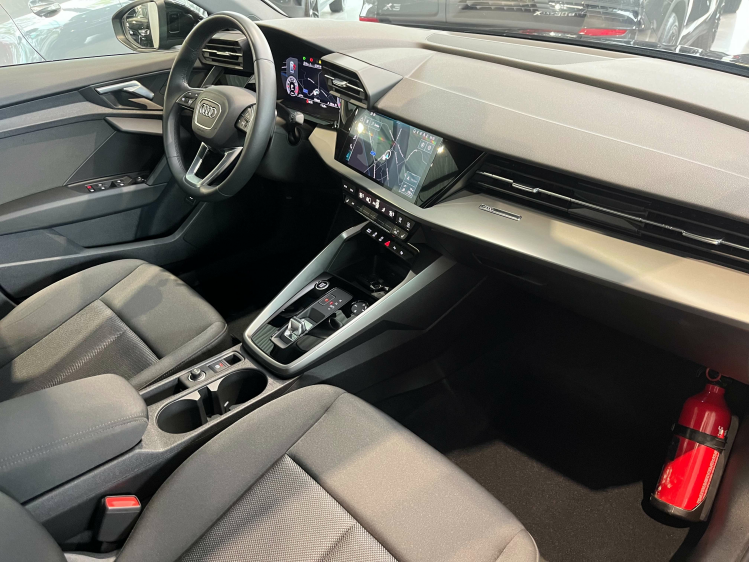 Audi A3 A3 30 TFSI Berline S-tronic S-line LED/Carplay/B&O Leconte Motors