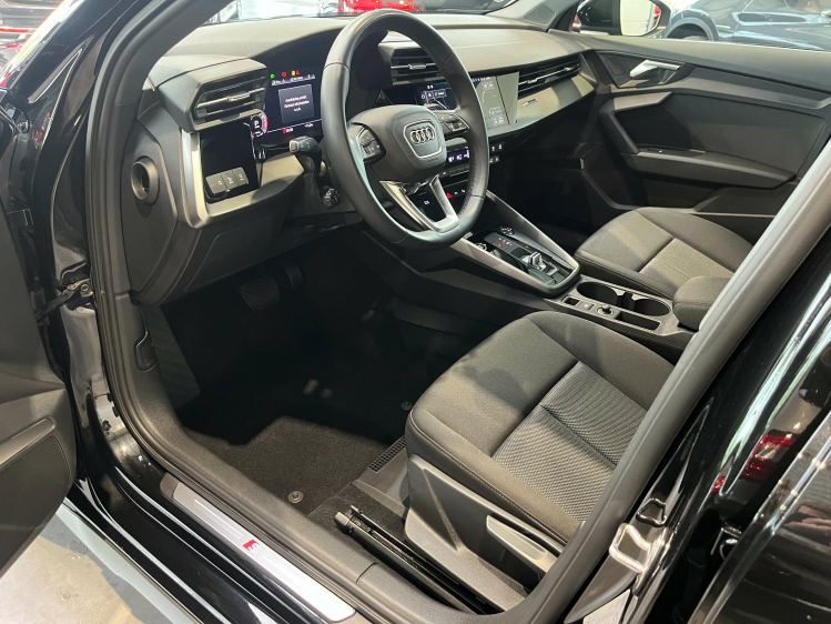 Audi A3 A3 30 TFSI Berline S-tronic S-line LED/Carplay/B&O Leconte Motors