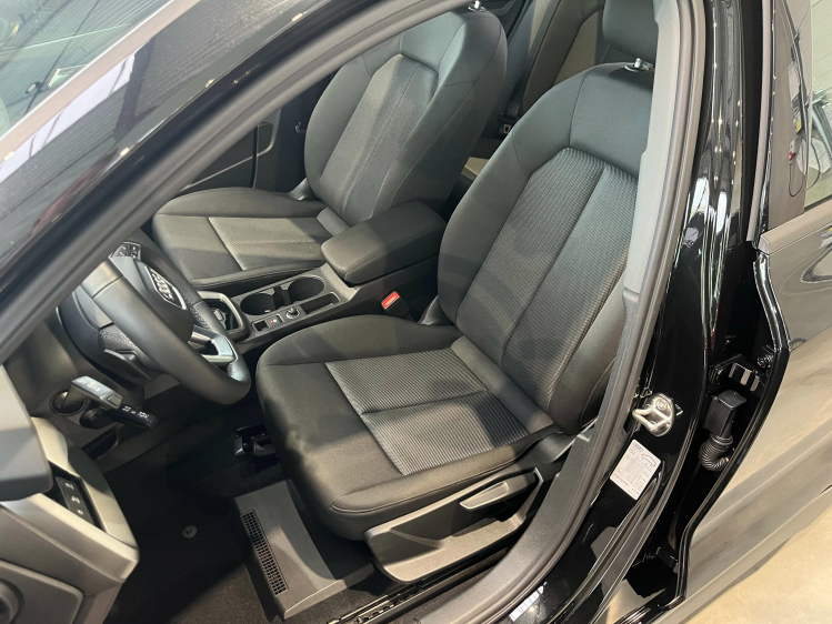 Audi A3 A3 30 TFSI Berline S-tronic S-line LED/Carplay/B&O Leconte Motors