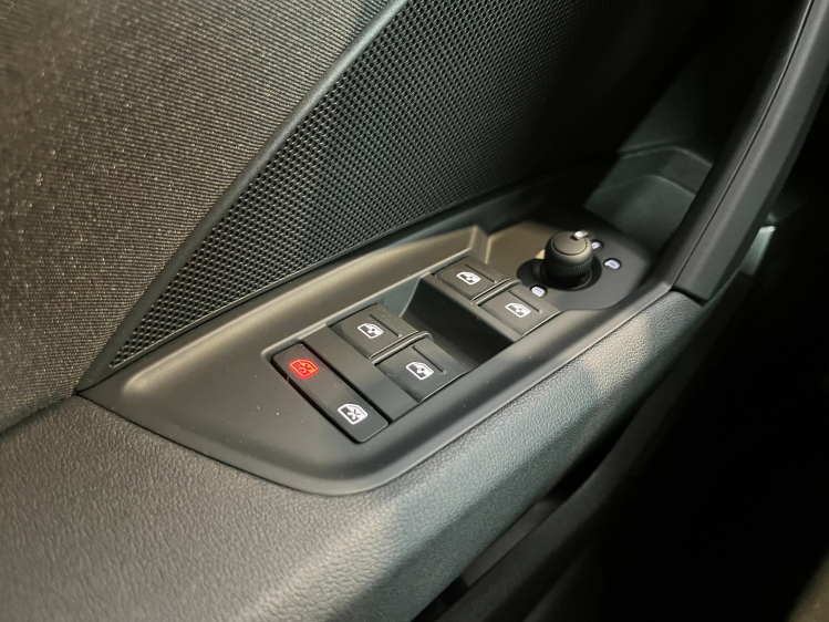 Audi A3 A3 30 TFSI Berline S-tronic S-line LED/Carplay/B&O Leconte Motors