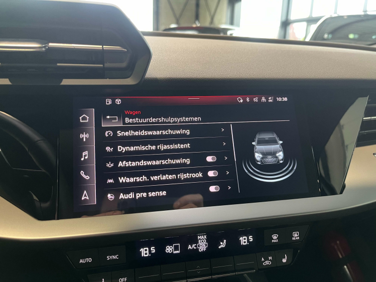 Audi A3 A3 30 TFSI Berline S-tronic S-line LED/Carplay/B&O Leconte Motors