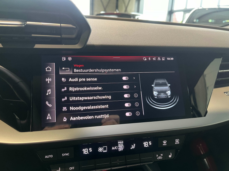 Audi A3 A3 30 TFSI Berline S-tronic S-line LED/Carplay/B&O Leconte Motors