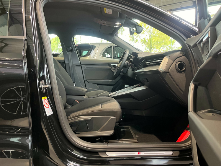 Audi A3 A3 30 TFSI Berline S-tronic S-line LED/Carplay/B&O Leconte Motors