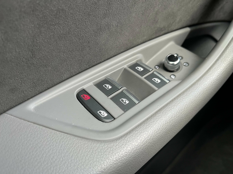 Audi A4 A4 Avant 35 TFSI S line Virtual/LED/HUD/Sportzetel Leconte Motors