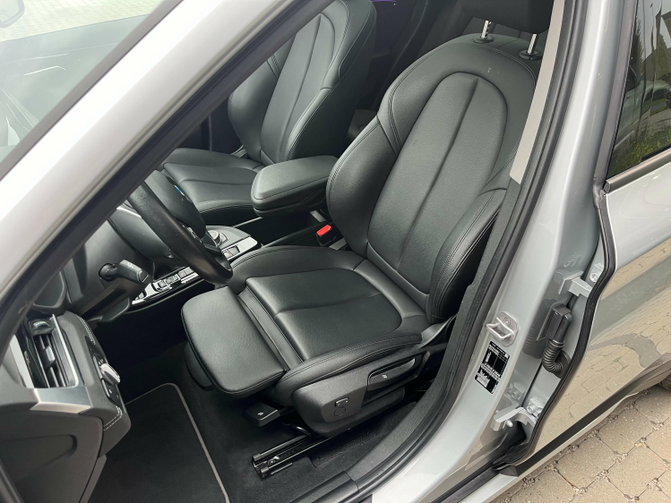 BMW X1 X1 sDrive18i Full-LED/Panodak/Lederen-Sportzetels Leconte Motors