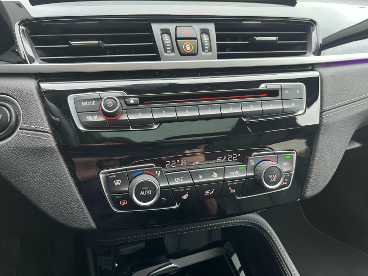 BMW X1 X1 sDrive18i Full-LED/Panodak/Lederen-Sportzetels Leconte Motors