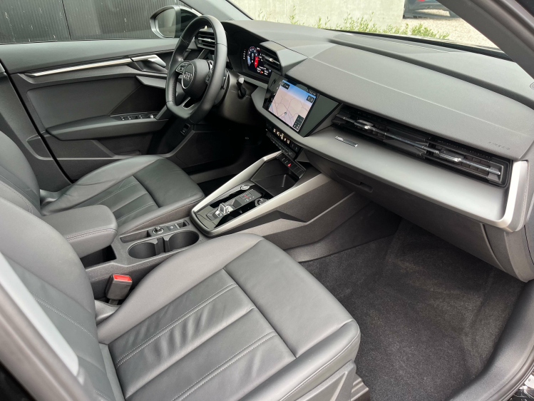 Audi A3 A3 30 TFSI S-Tronic Berline S-Line Leder/Carplay!! Leconte Motors