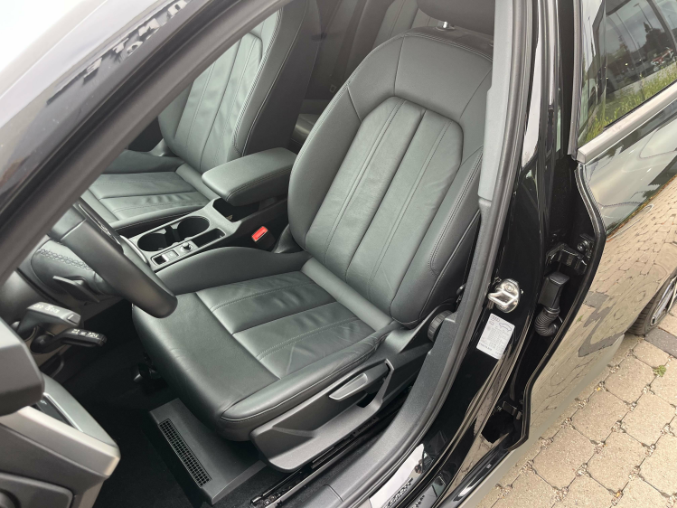 Audi A3 A3 30 TFSI S-Tronic Berline S-Line Leder/Carplay!! Leconte Motors