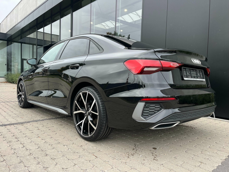 Audi A3 A3 30 TFSI S-Tronic Berline S-Line Leder/Carplay!! Leconte Motors