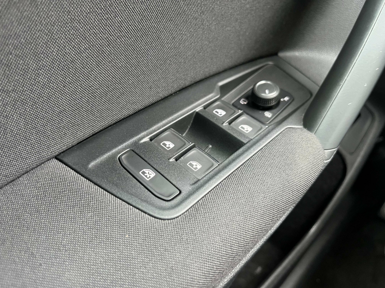 Volkswagen Tiguan Tiguan 1.5 TSI DSG Navigatie/Camera/Carplay/ACC/.. Leconte Motors