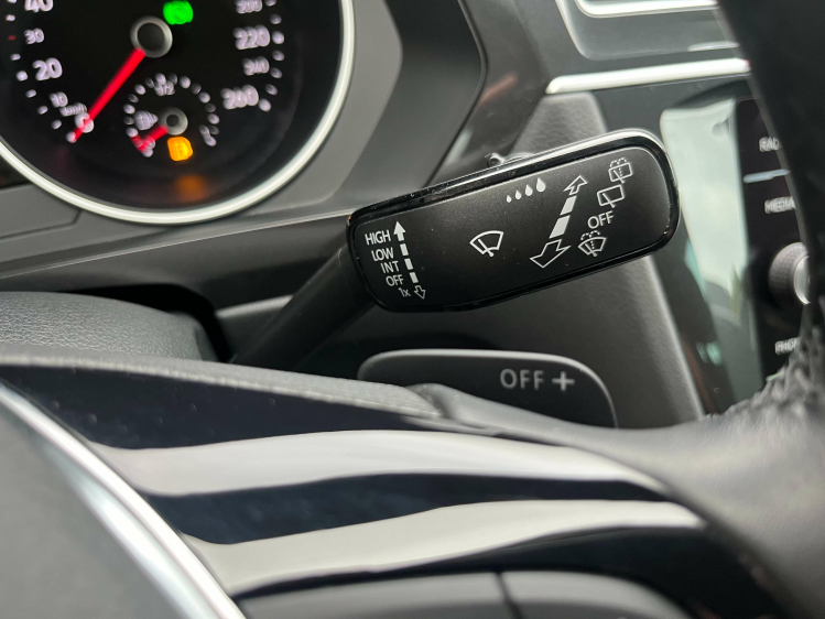 Volkswagen Tiguan Tiguan 1.5 TSI DSG Navigatie/Camera/Carplay/ACC/.. Leconte Motors