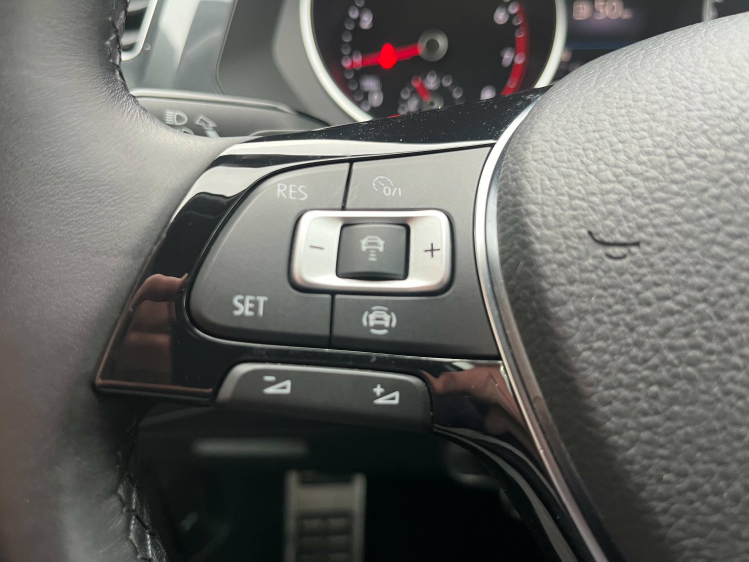 Volkswagen Tiguan Tiguan 1.5 TSI DSG Navigatie/Camera/Carplay/ACC/.. Leconte Motors