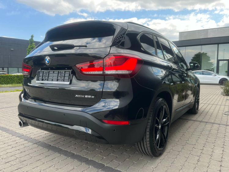 BMW X1 X1 xDrive25e Hybrid LED/Carplay/Leder/HUD/Zetelver Leconte Motors