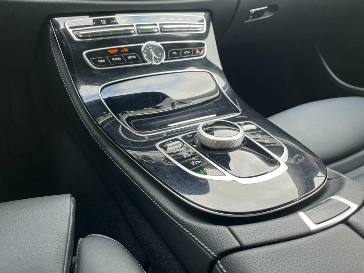 Mercedes-Benz E 200 E 200 d T 9G-TRONIC Avantgarde Leder/Gps/Camera/.. Leconte Motors