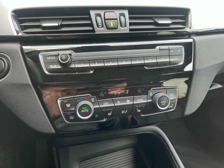 BMW X1 X1 xDrive25e Hybride Full-LED/Leder/Camera/HUD/... Leconte Motors