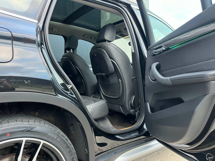 BMW X1 X1 sDrive18iA X-Line LED/Panodak/Leder/Sportzetels Leconte Motors