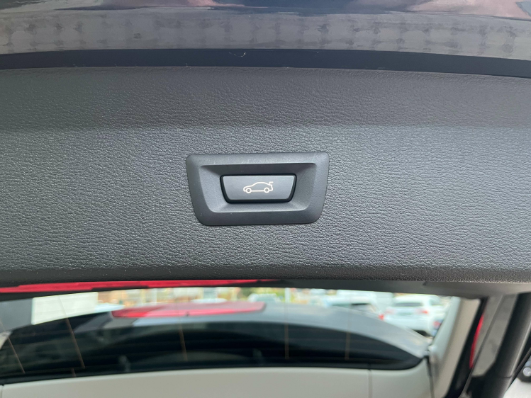 BMW X1 X1 sDrive18iA X-Line LED/Panodak/Leder/Sportzetels Leconte Motors