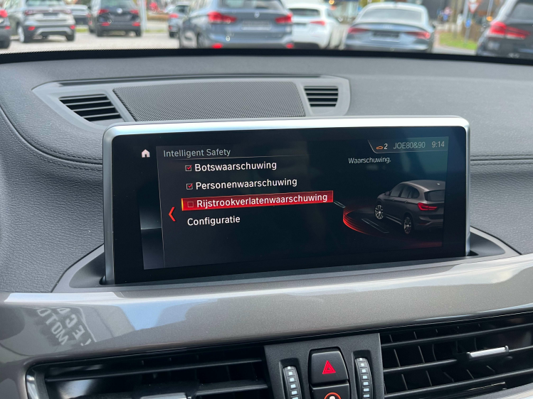 BMW X1 X1 sDrive18iA X-Line LED/Panodak/Leder/Sportzetels Leconte Motors