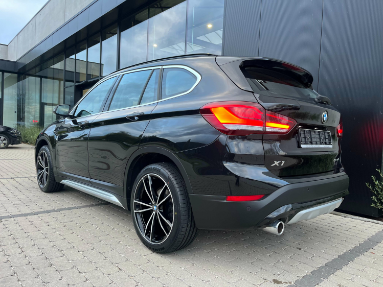 BMW X1 X1 sDrive18iA X-Line LED/Panodak/Leder/Sportzetels Leconte Motors