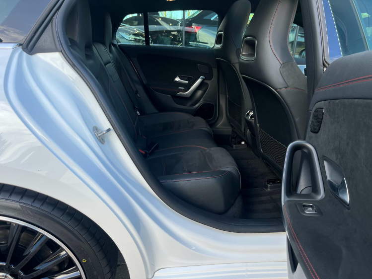 Mercedes-Benz CLA 180 CLA 180 SB DCT AMG-Pack Pano/Sfeerverlicht/Memory Leconte Motors