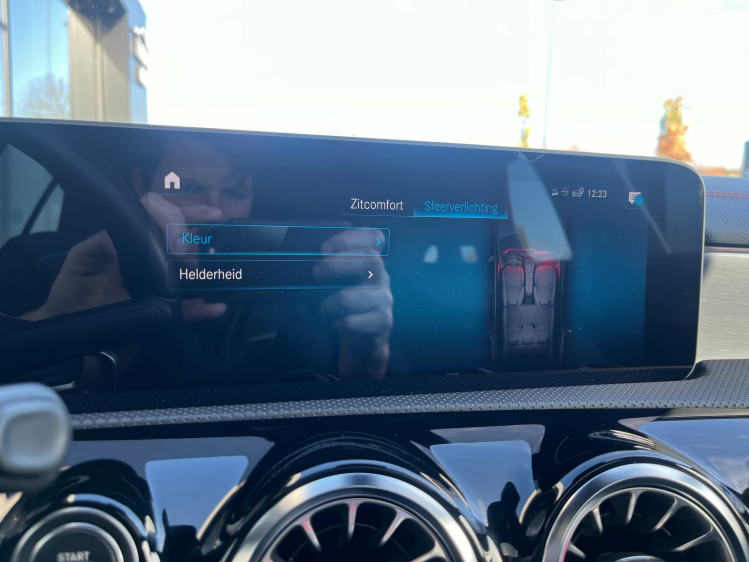 Mercedes-Benz CLA 180 CLA 180 SB DCT AMG-Pack Pano/Sfeerverlicht/Memory Leconte Motors