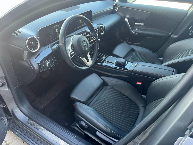 Mercedes-Benz A 180 A 180 7G-DCT LED/Sportzetels/Camera/Cruise/PDC/... Leconte Motors