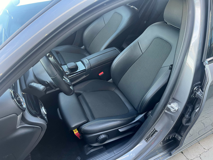 Mercedes-Benz A 180 A 180 7G-DCT LED/Sportzetels/Camera/Cruise/PDC/... Leconte Motors