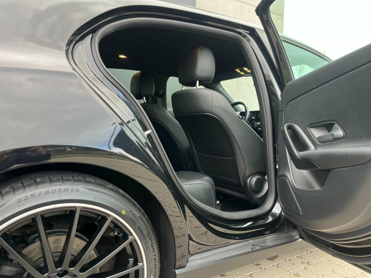 Mercedes-Benz A 180 A 180 7G-DCT Facelift Widescreen/LED/Sportzetels Leconte Motors