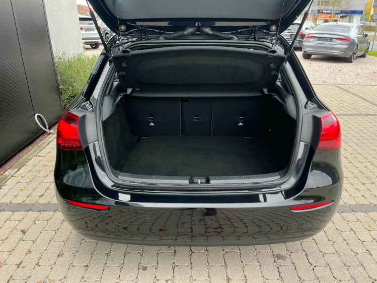 Mercedes-Benz A 180 A 180 7G-DCT Facelift Widescreen/LED/Sportzetels Leconte Motors
