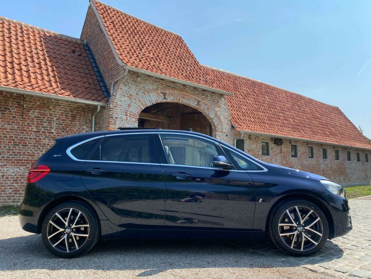 BMW 225 225XE Plug-In Hybrid 46.000km Luxury Full-Option! Leconte Motors