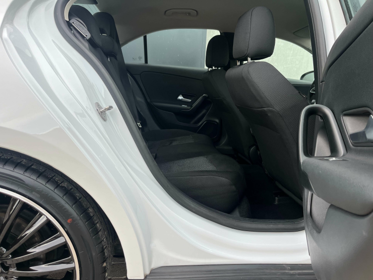 Mercedes-Benz A 180 A 180 7G-DCT Berline Full-LED/Widescreen/Camera/.. Leconte Motors