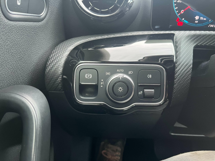 Mercedes-Benz A 180 A 180 7G-DCT Berline Full-LED/Widescreen/Camera/.. Leconte Motors