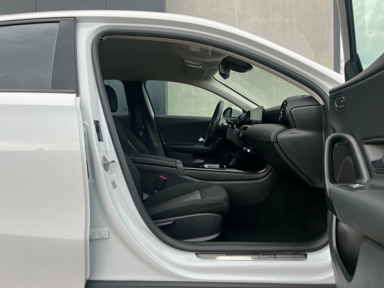 Mercedes-Benz A 180 A 180 7G-DCT Berline Full-LED/Widescreen/Camera/.. Leconte Motors