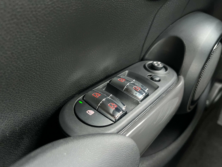 MINI One Mini One 1.5iA 5-deurs Full-LED/Carplay/Gps/PDC... Leconte Motors