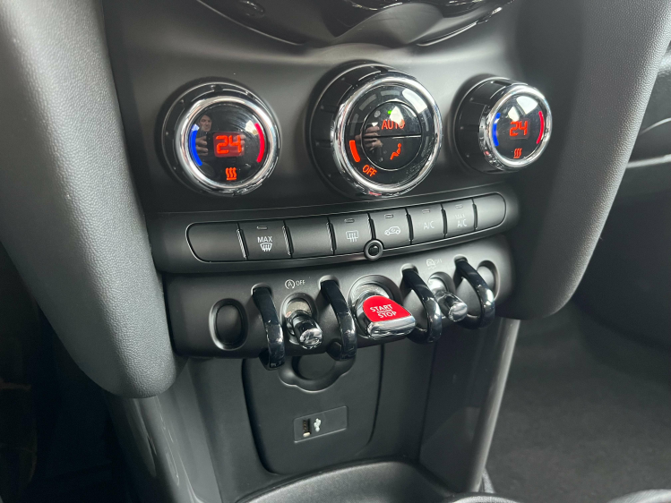 MINI One Mini One 1.5iA 5-deurs Full-LED/Carplay/Gps/PDC... Leconte Motors