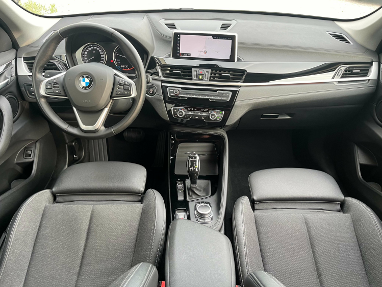 BMW X1 X1 sDrive18dA Sport-Pack LED/Sportzetels/Camera/.. Leconte Motors