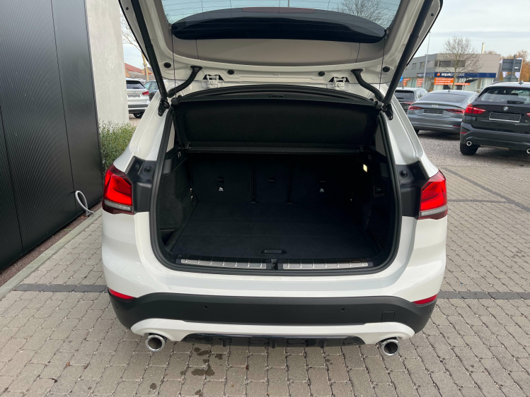 BMW X1 X1 sDrive18dA Sport-Pack LED/Sportzetels/Camera/.. Leconte Motors