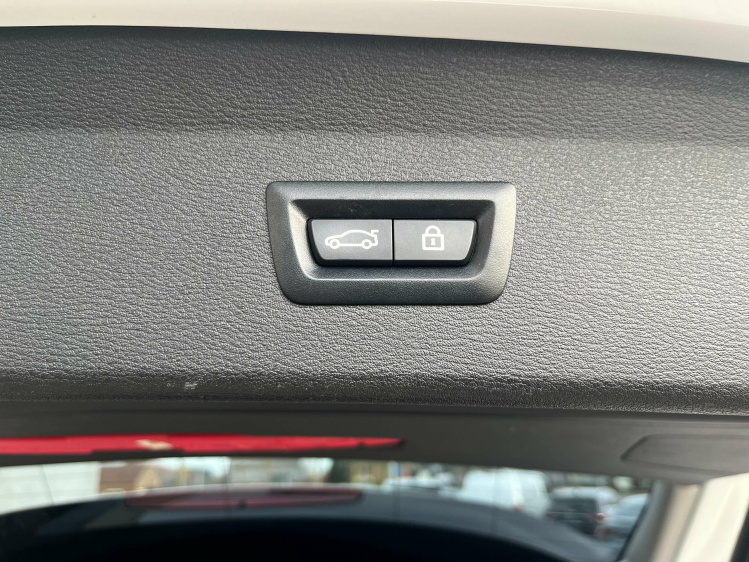 BMW X1 X1 sDrive18dA Sport-Pack LED/Sportzetels/Camera/.. Leconte Motors