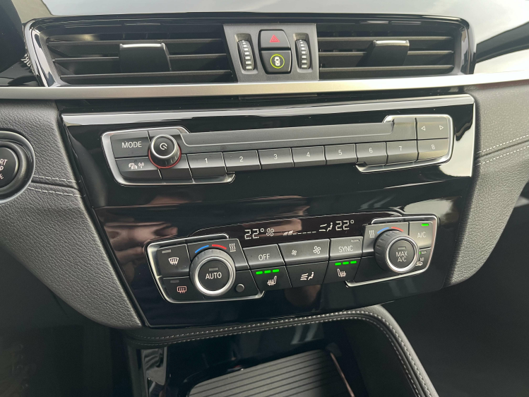 BMW X1 X1 sDrive18dA Sport-Pack LED/Sportzetels/Camera/.. Leconte Motors