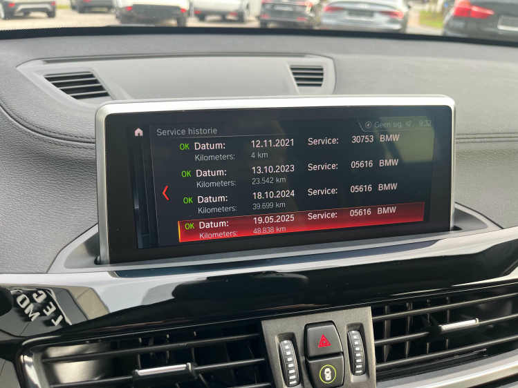 BMW X1 X1 sDrive18dA Sport-Pack LED/Sportzetels/Camera/.. Leconte Motors