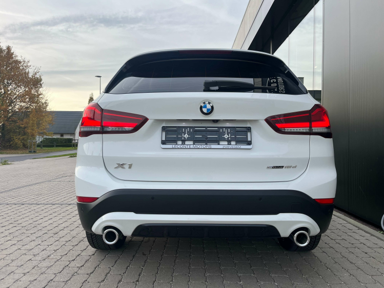 BMW X1 X1 sDrive18dA Sport-Pack LED/Sportzetels/Camera/.. Leconte Motors